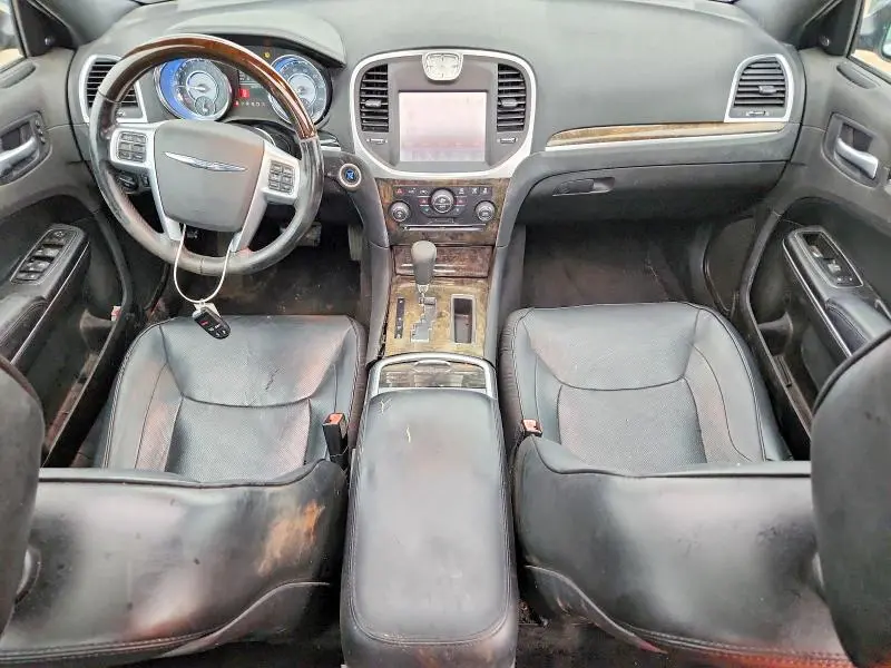 2011 CHRYSLER 300 LIMITED  
