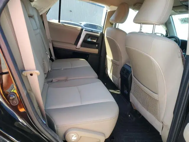 2020 TOYOTA 4RUNNER SR5  