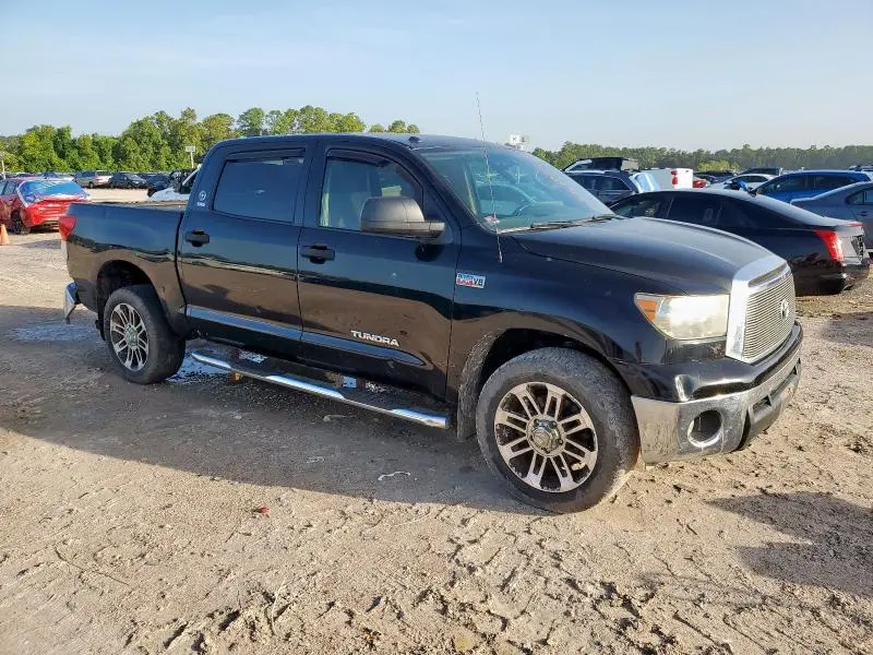 2013 TOYOTA TUNDRA CREWMAX SR5  