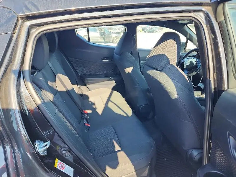 2018 TOYOTA C-HR XLE PREMIUM  