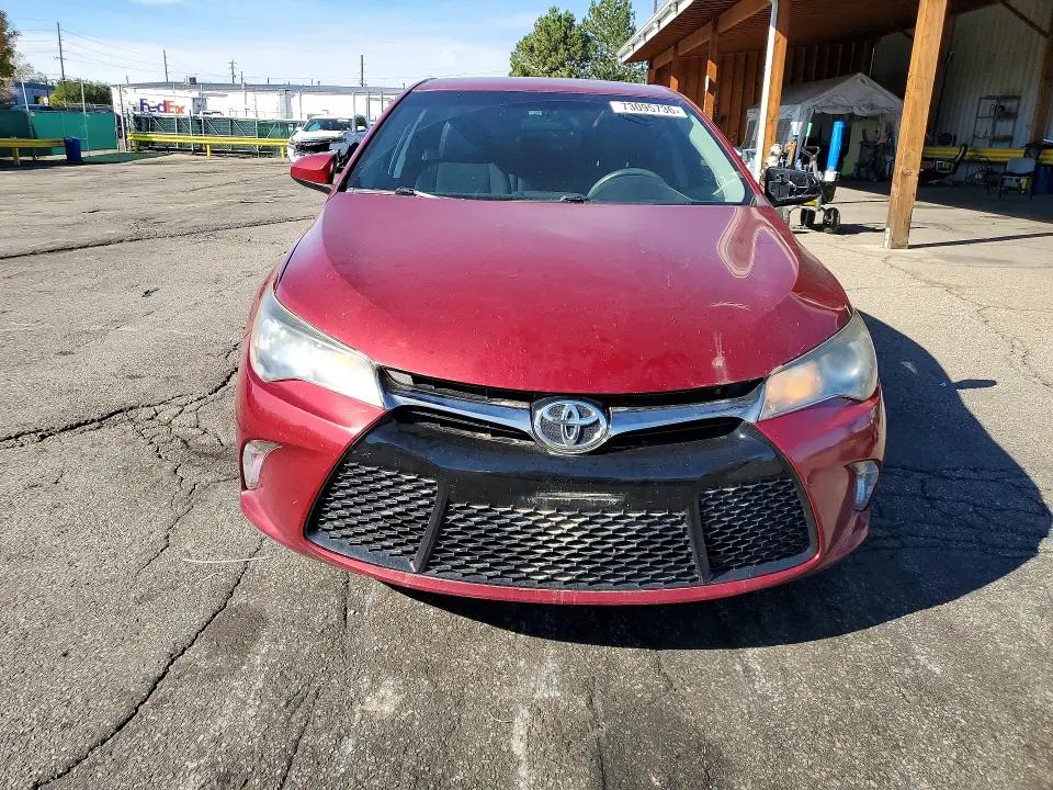2017 TOYOTA CAMRY SE  