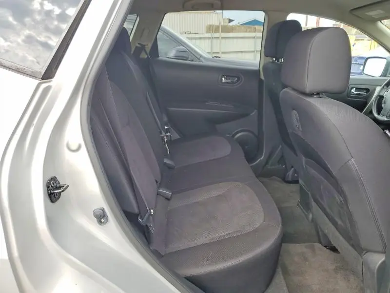 2012 NISSAN ROGUE S  