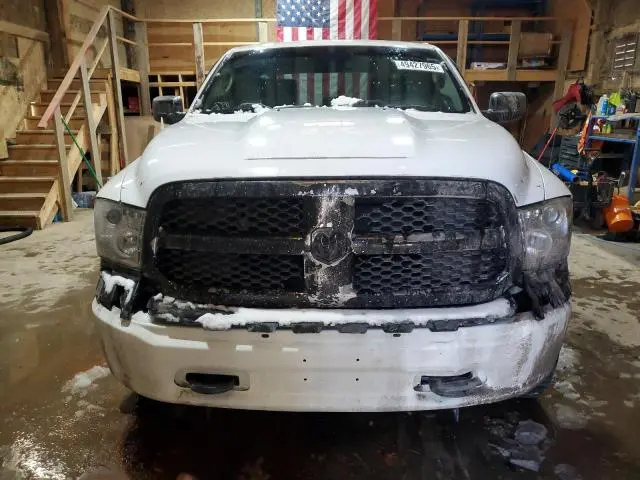 2016 RAM 1500 ST  