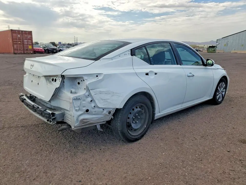 2023 NISSAN ALTIMA S  