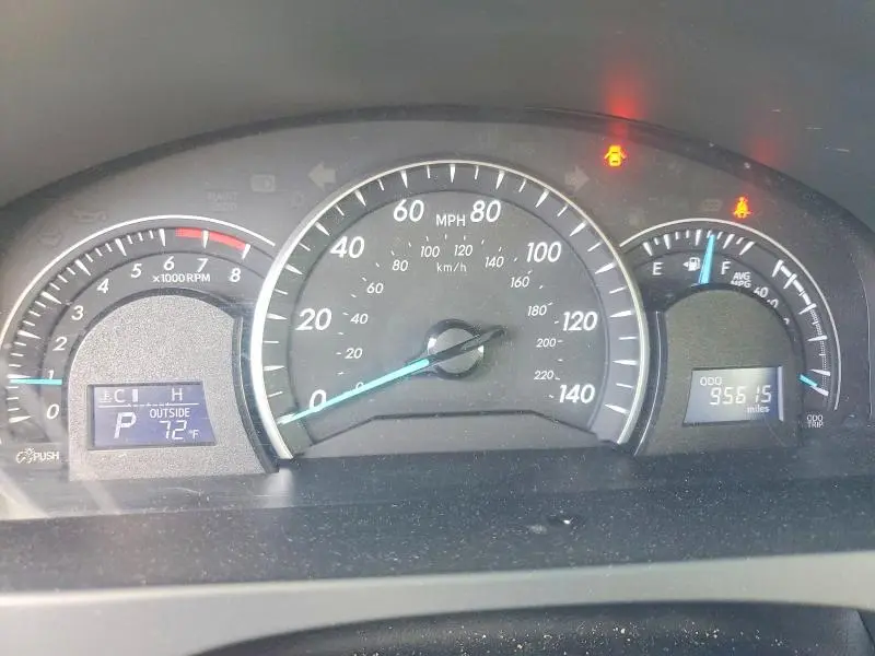 2014 TOYOTA CAMRY LE  