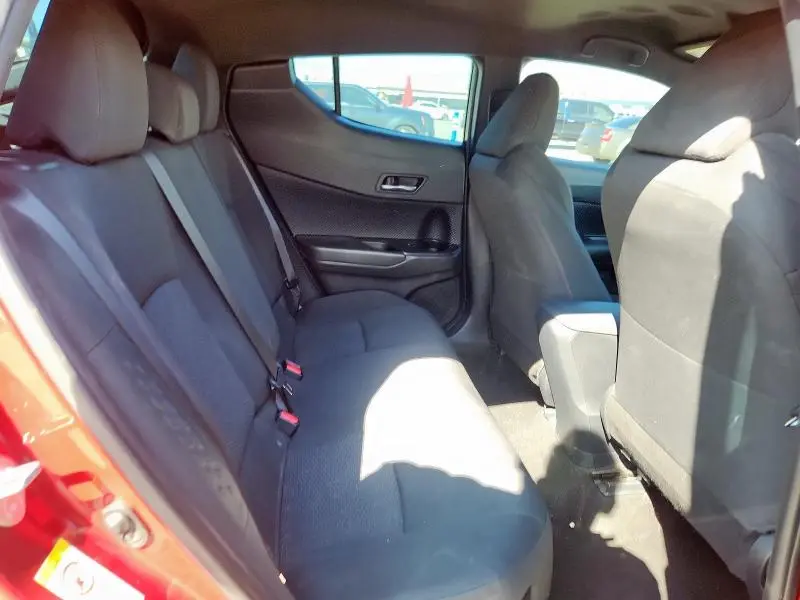 2018 TOYOTA C-HR XLE  