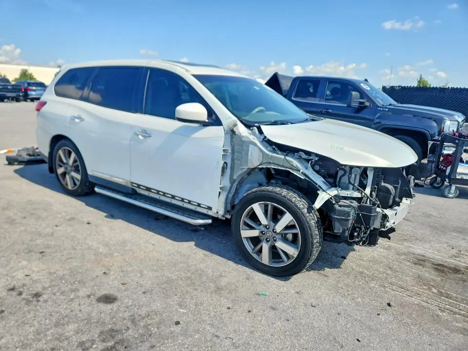 2014 NISSAN PATHFINDER S  