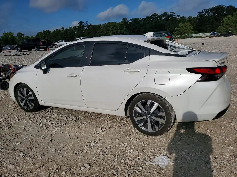 2020 NISSAN VERSA SR  