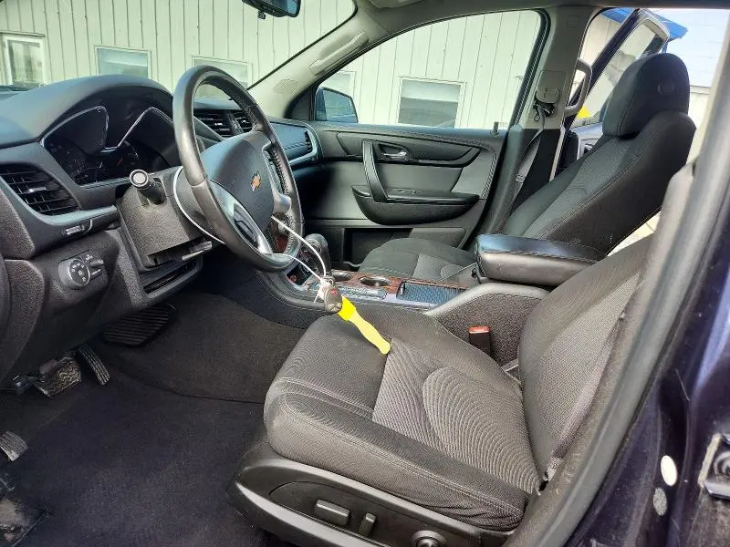 2013 CHEVROLET TRAVERSE LT  