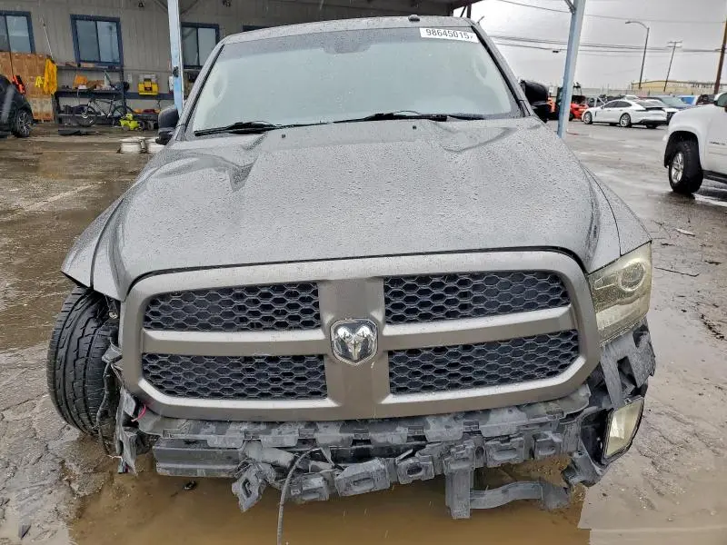 2013 RAM 1500 ST  