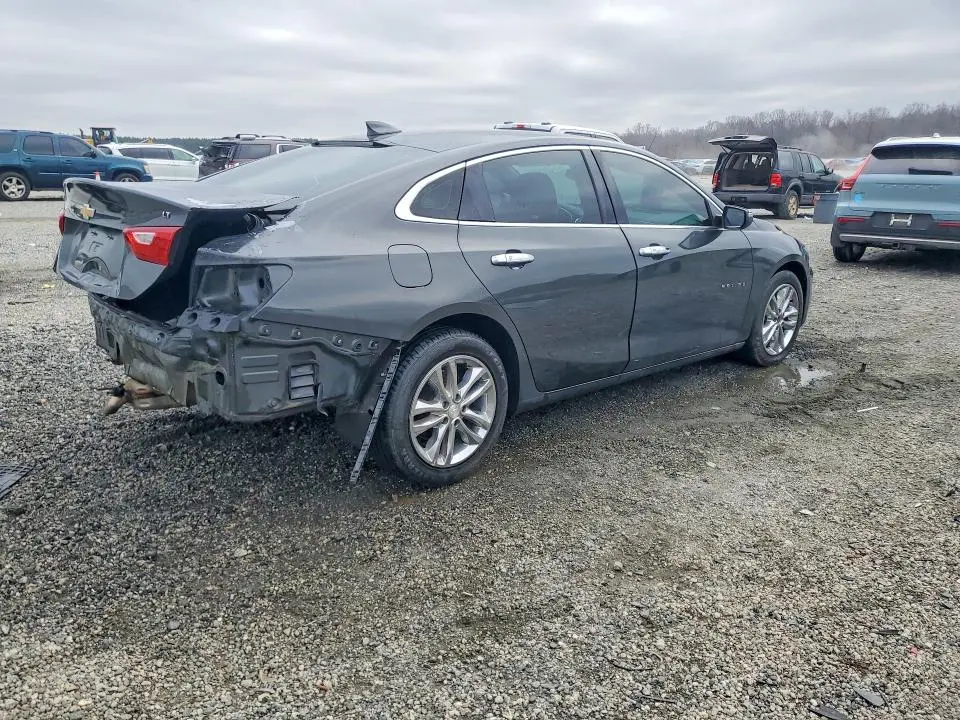 2017 CHEVROLET MALIBU LT  