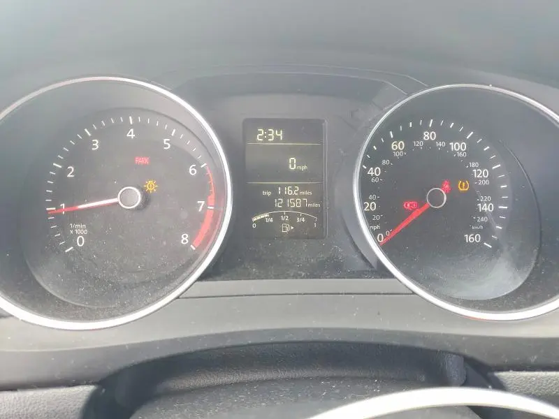 2015 VOLKSWAGEN JETTA BASE  