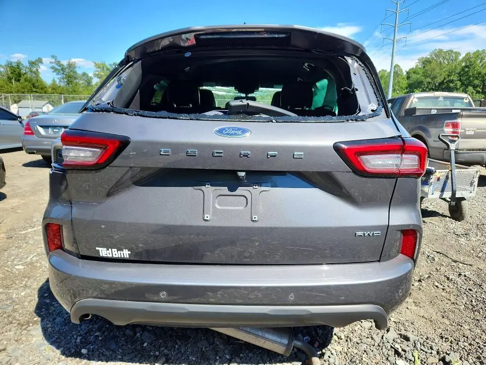 2023 FORD ESCAPE ST LINE  