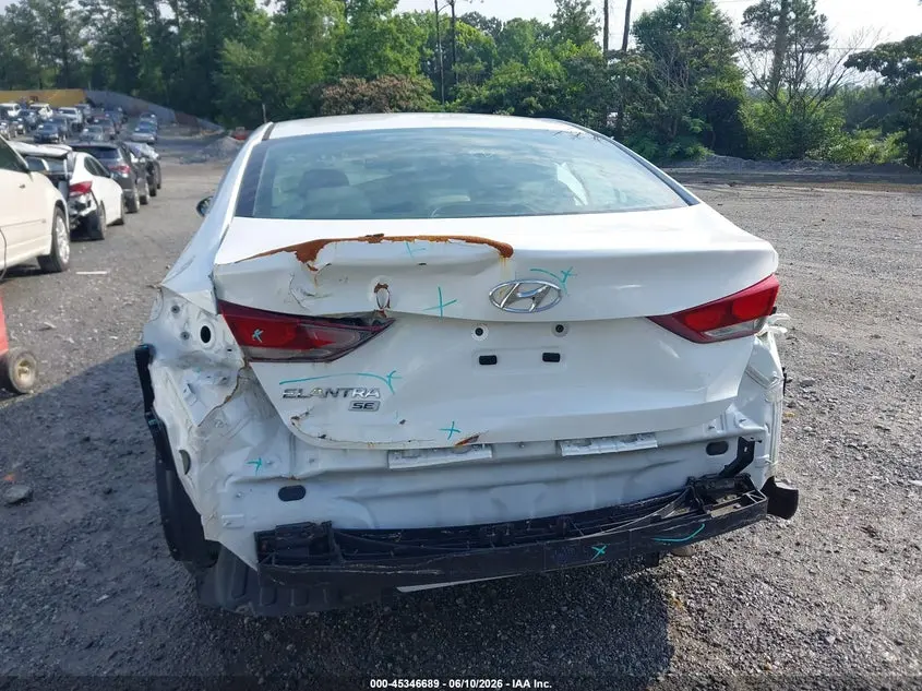 2018 HYUNDAI ELANTRA SE