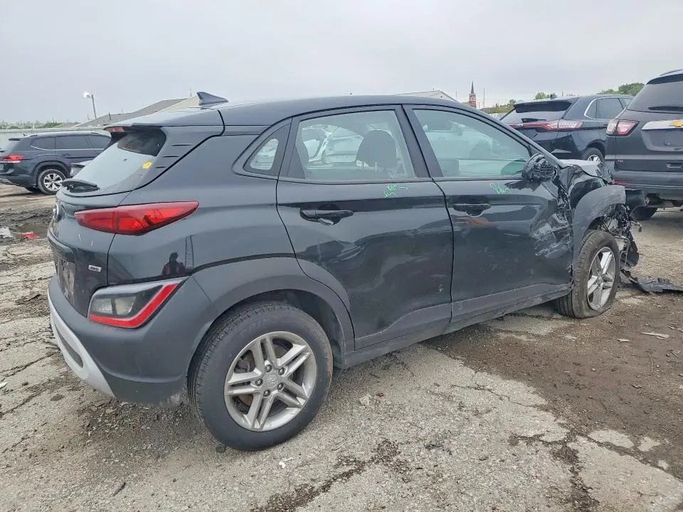 2022 HYUNDAI KONA SE  