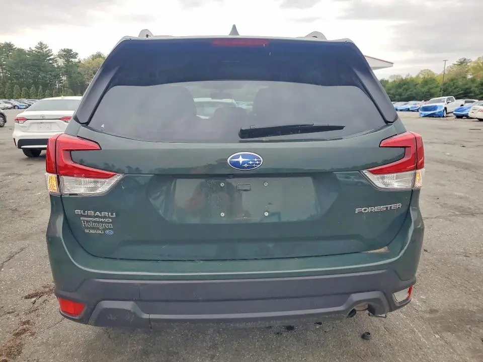 2022 SUBARU FORESTER PREMIUM  