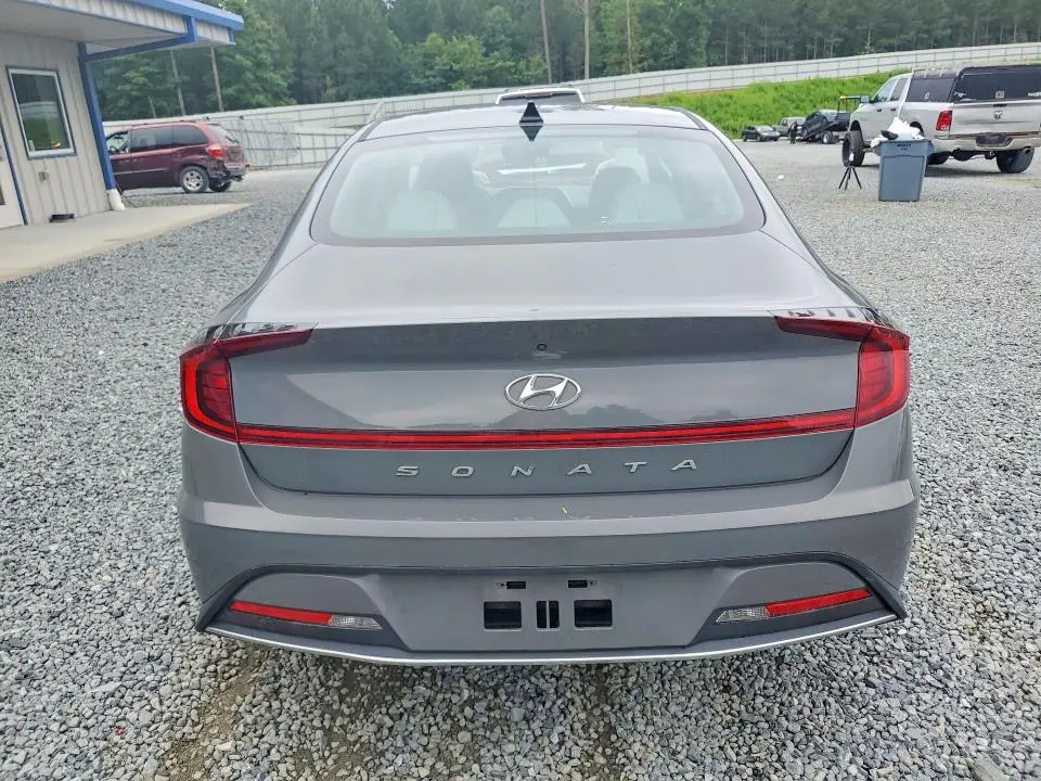2020 HYUNDAI SONATA SE  