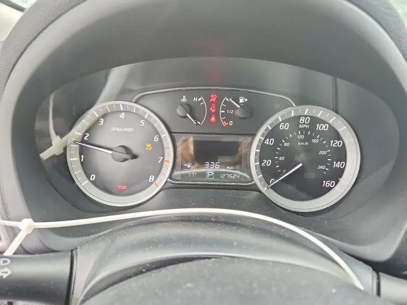 2015 NISSAN SENTRA SV  