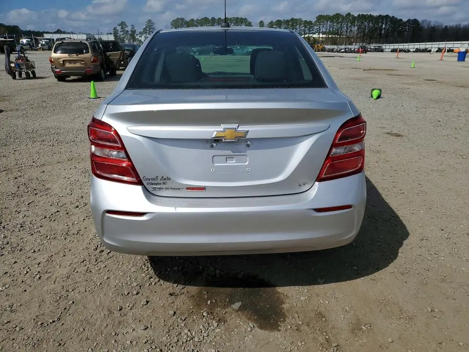 2018 CHEVROLET SONIC LT  