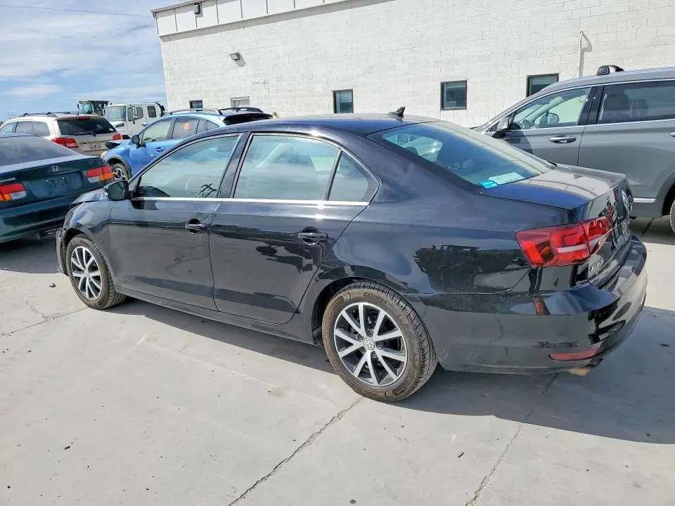 2017 VOLKSWAGEN JETTA SE  