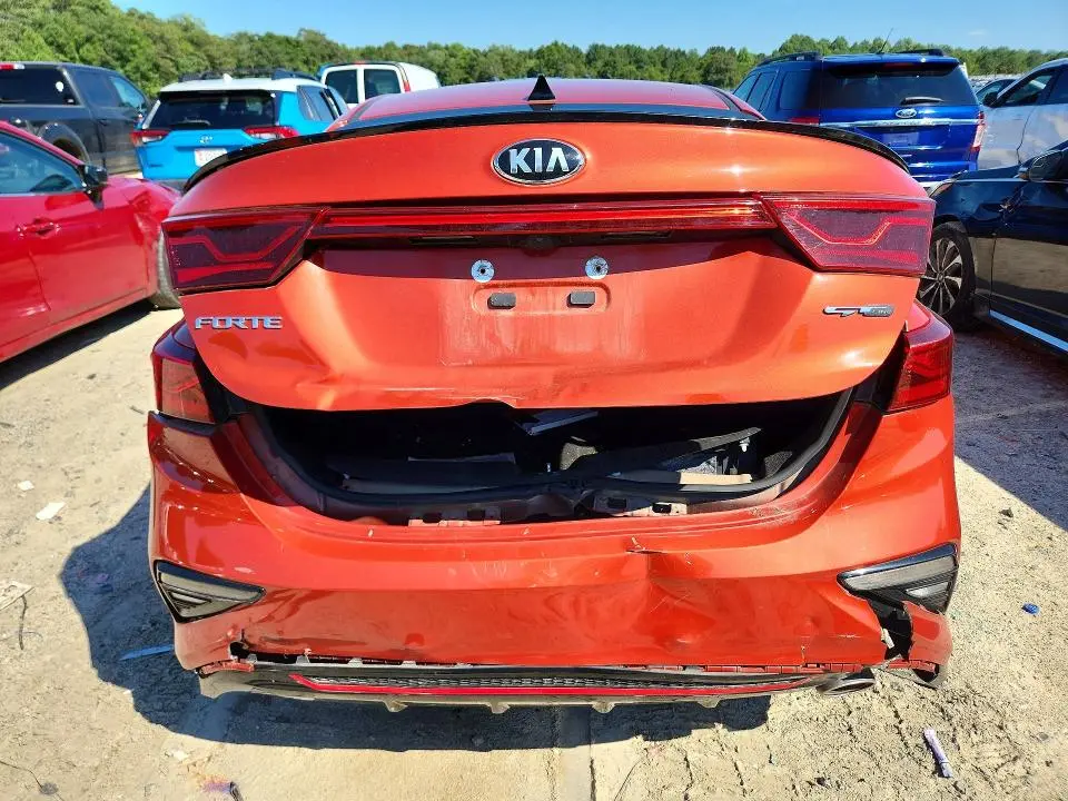 2021 KIA FORTE GT LINE  