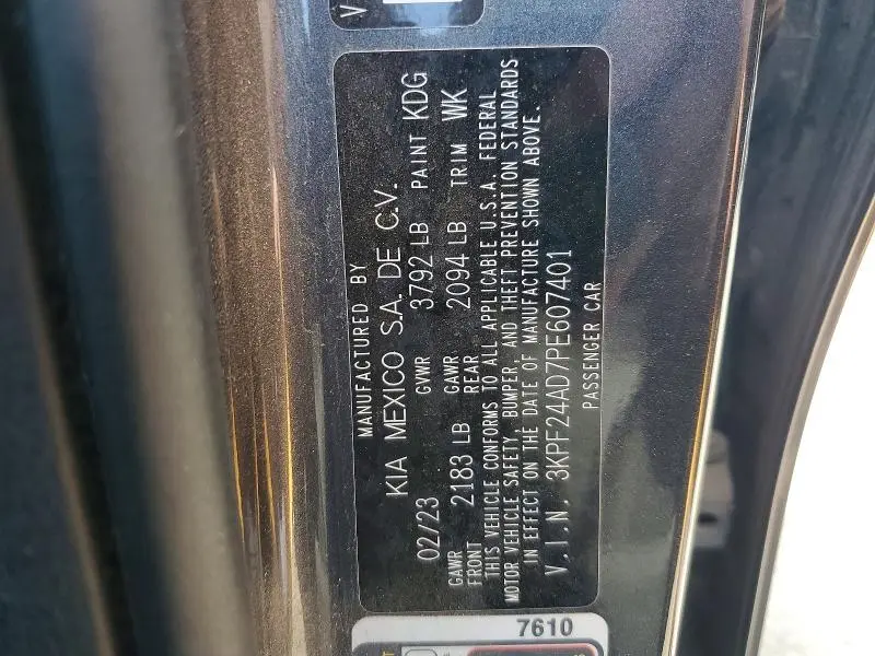 2023 KIA FORTE LXS  