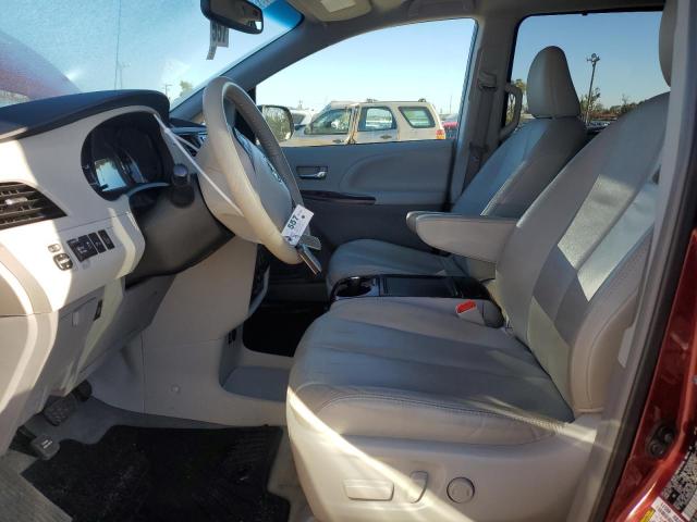 2013 TOYOTA SIENNA XLE