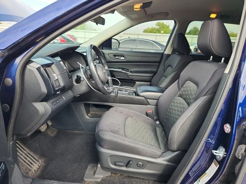 2022 NISSAN PATHFINDER SV  