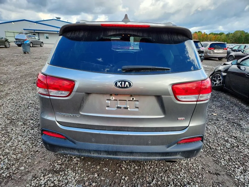 2017 KIA SORENTO LX  