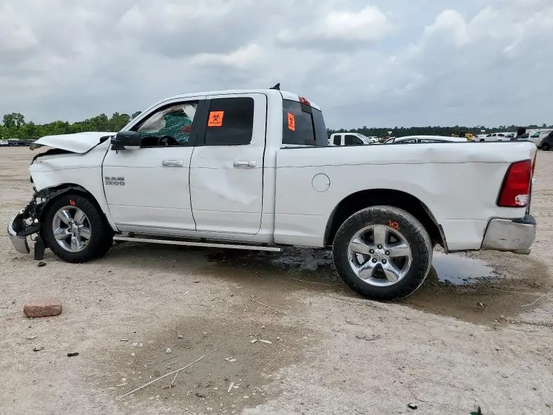 2017 RAM 1500 SLT  