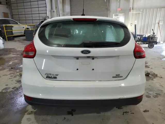 2016 FORD FOCUS SE  