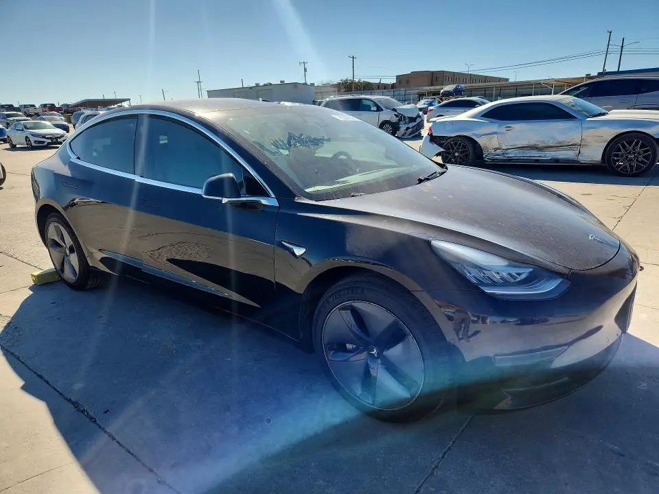 2019 TESLA MODEL 3   