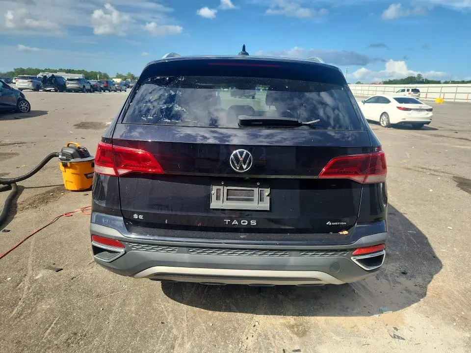 2022 VOLKSWAGEN TAOS SE  