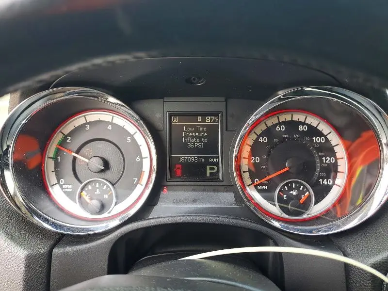 2013 DODGE DURANGO SXT  
