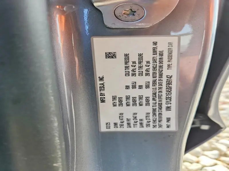 2025 TESLA MODEL 3   