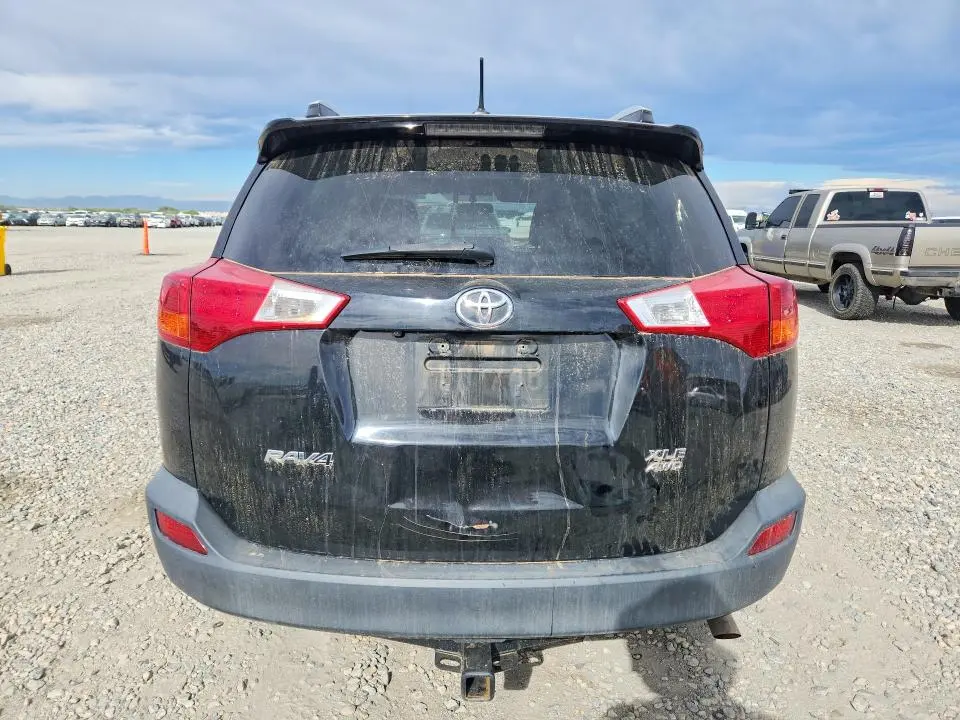 2013 TOYOTA RAV4 XLE  