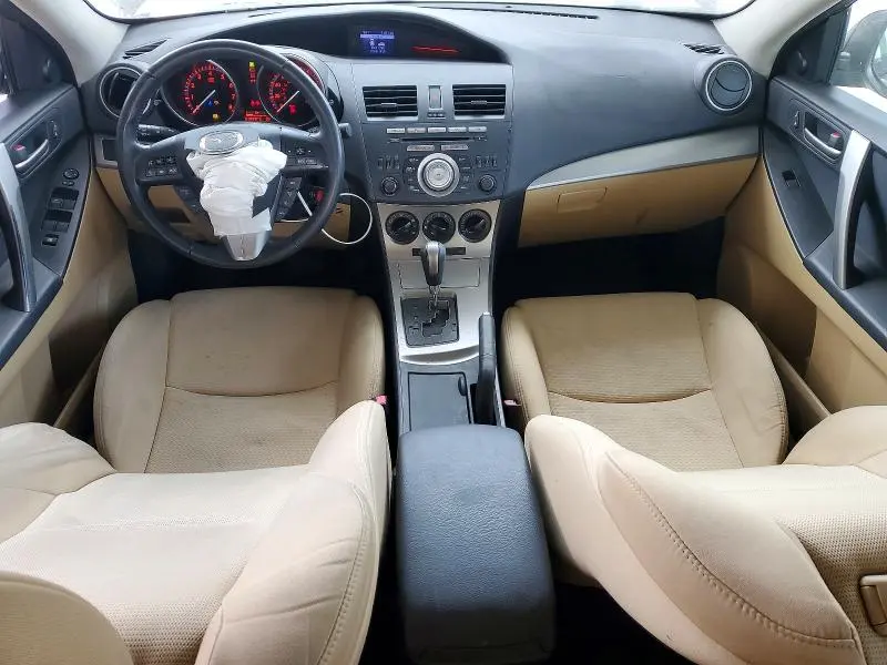 2011 MAZDA 3 S  