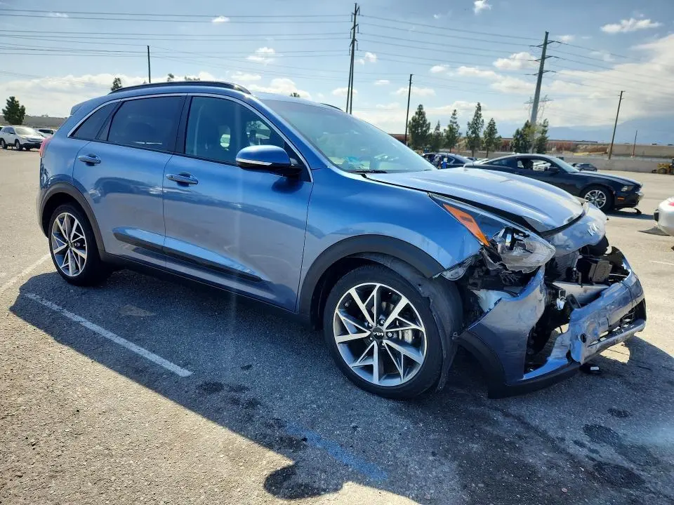 2022 KIA NIRO TOURING SPECIAL EDITION  