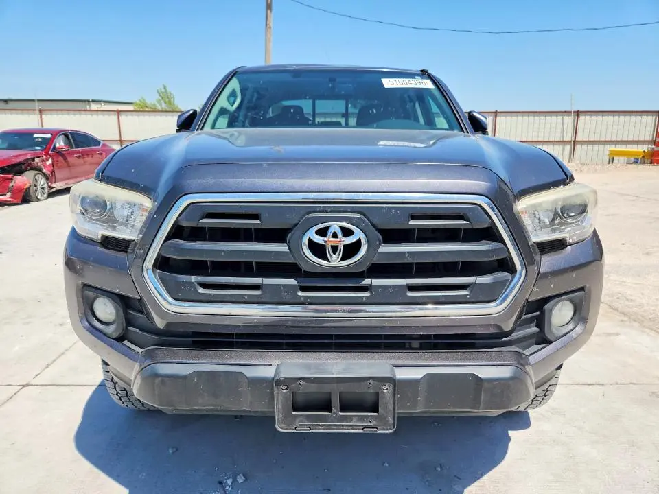 2017 TOYOTA TACOMA SR5 V6  