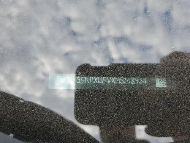 2021 CHEVROLET EQUINOX LT  