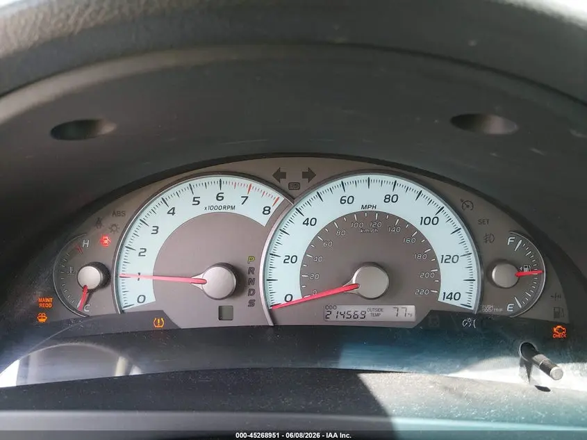 2011 TOYOTA CAMRY SE
