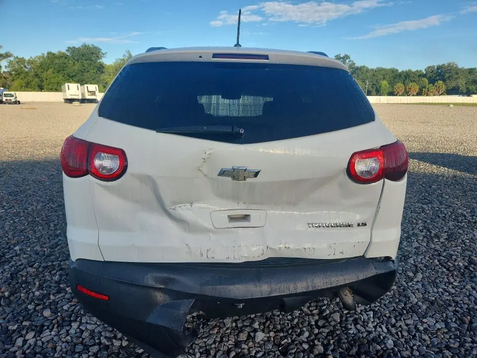 2012 CHEVROLET TRAVERSE LS  