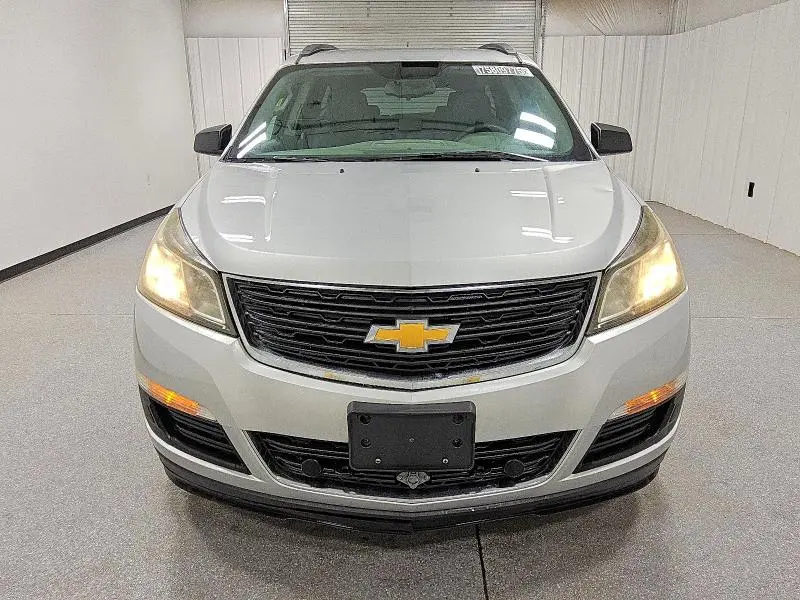 2014 CHEVROLET TRAVERSE LS  