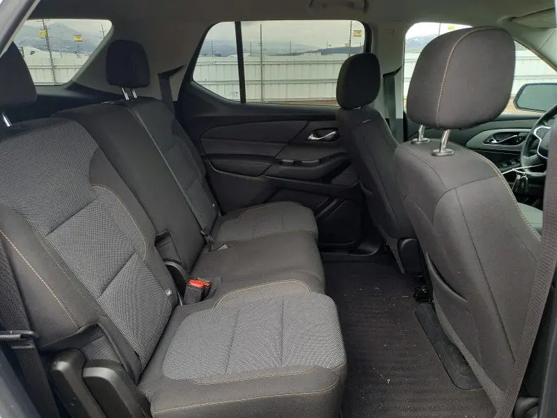 2021 CHEVROLET TRAVERSE LS  