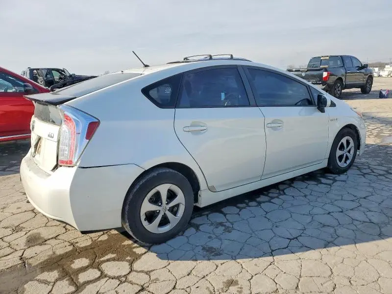 2014 TOYOTA PRIUS   