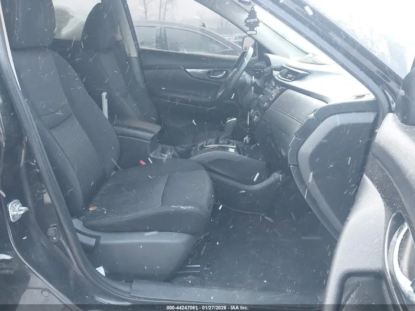 2017 NISSAN ROGUE SV