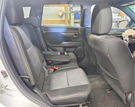 2018 MITSUBISHI OUTLANDER SE  