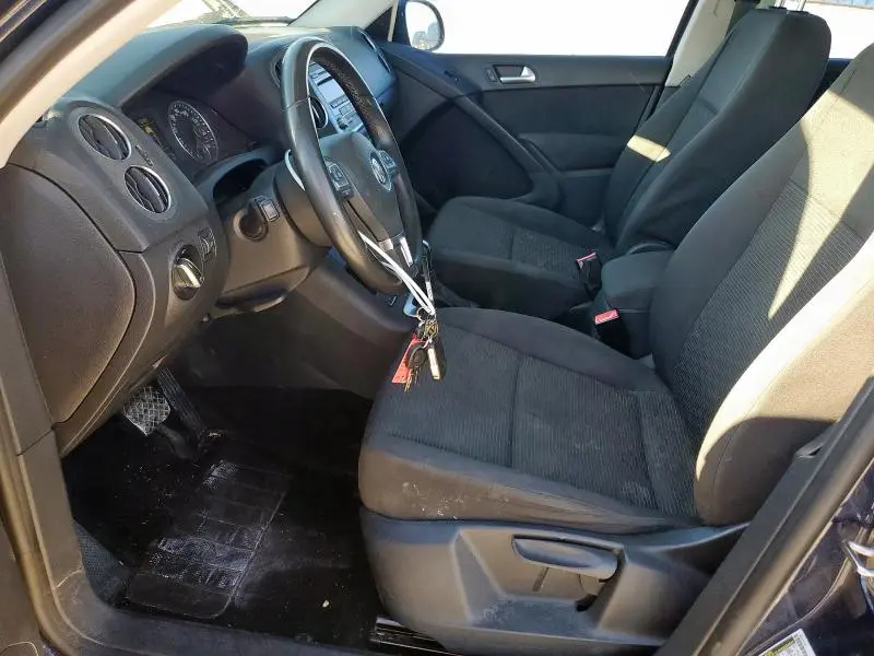 2014 VOLKSWAGEN TIGUAN S  