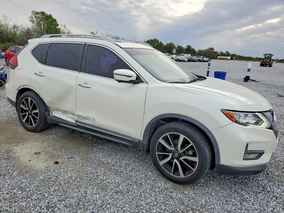 2020 NISSAN ROGUE SL  