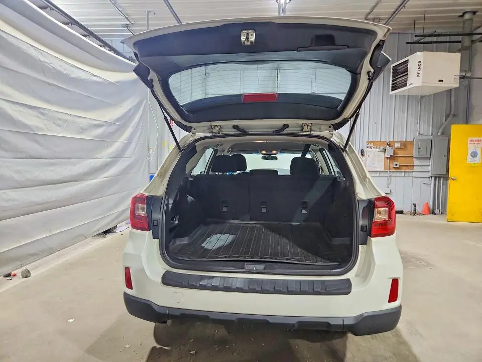 2015 SUBARU OUTBACK 2.5I  